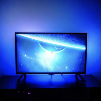 LED strip RGB | 1 meter | 16 kleuren | Siliconen voering | Buigbaar | Milieuzuinig | Water- en stofbestendig | Zelfklevend | Multifunctioneel