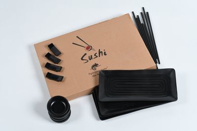 Sushi Servies 4 personen - 100% Melamine - Complete set - Sushi Kit - Incl. Sushi Stokjes